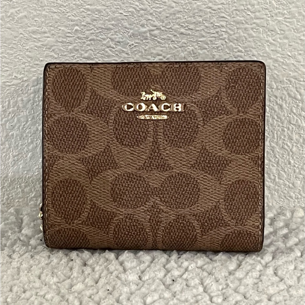 Coach Authentic Snap Wallet in Signature Canvas